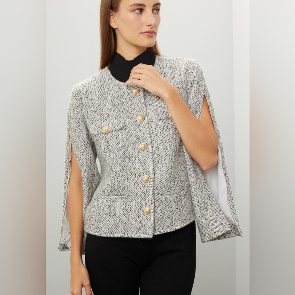 NEW- Derek Lam Women’s Grey Tweed Gold Button Crew Neck Blazer SIZE: 50 (US-14)